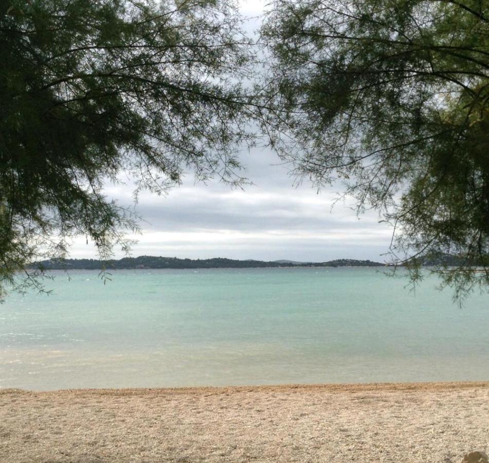 Haeuschen Am Meer Vodice Exterior photo